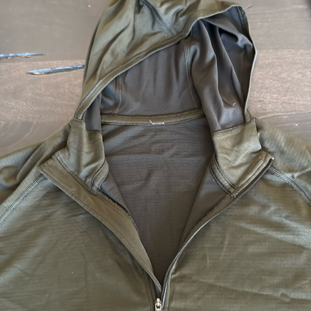 Lululemon Men’s Army Green Hooded Quarter Zip